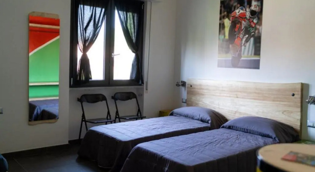 Italian Piston House, Réserver Hôtel Millesimo Ligurie