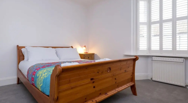Host Stay Over Arches