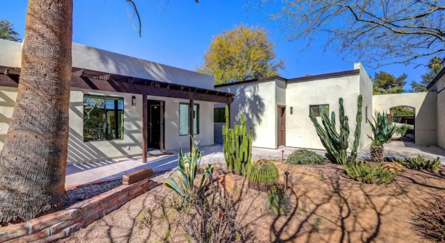 Paradise Valley Abode: Pool, Near Downtown Phoenix