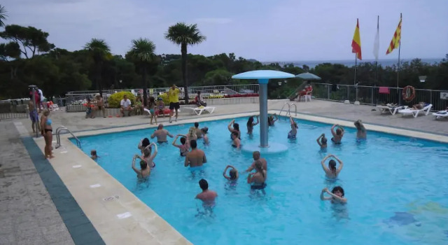 Happy Camp Camping Cala Gogo, Varaa Leirintäalue Telttailu ja glamping kohteessa Calonge, Leirintäalue