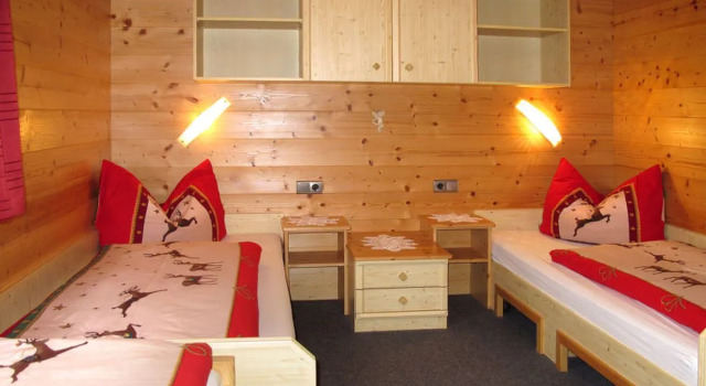 Moidl (SUZ251), Rezervați Hotel Gattererberg Zillertal