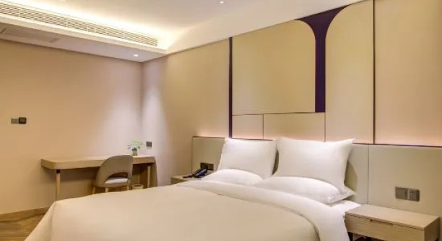 Люкс Deluxe Starway Hotel Zhengzhou Xingyang New Area