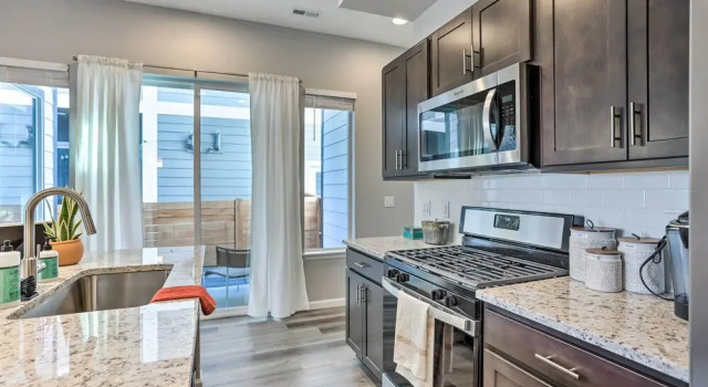 Апартаменты Cozy Abode w/ Patio ~ 7 Mi to Dtwn Denver