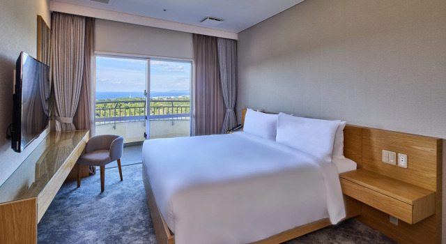 ANA Crowne Plaza Resort Okinawa Uruma Hills by IHG, Rezervasyon Tatil Köyü Okinawa resort oteller, Tatil Köyü