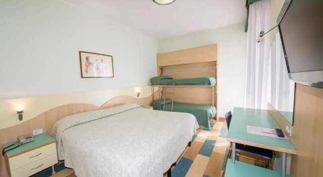 Четырёхместный номер Standard Hotel Nember