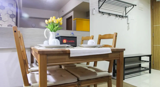 Standardní pokoj 1BR with Extra Balcony The Oasis Cikarang Apartment