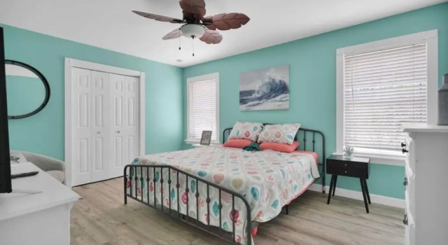 Коттедж Tropical Beach Bungalow With Private Heated Pool