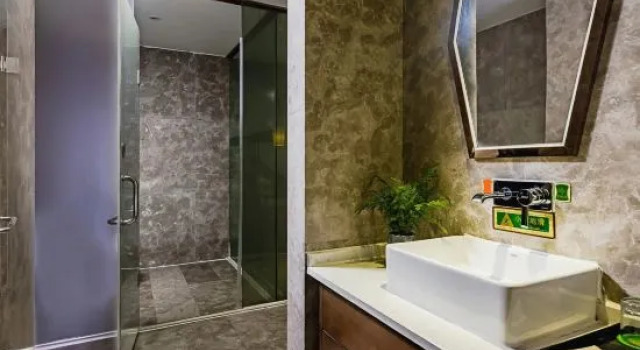 Семейный люкс Kunming Like Modern Hotel