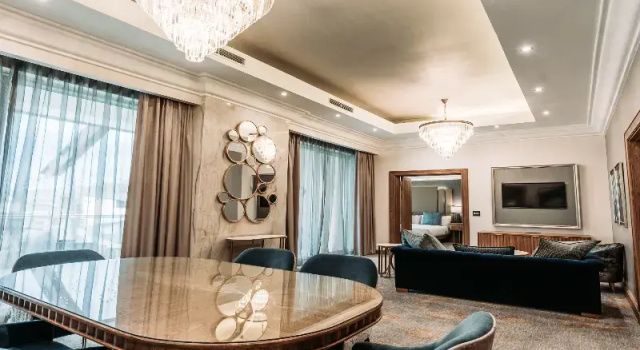 Люкс Presidential с балконом Silverstar Hotel