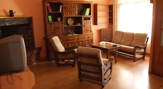Casa Las Arenas - Casas de los Picos, Prenota Hotel Hotel a Asturie con parcheggio, Parcheggio