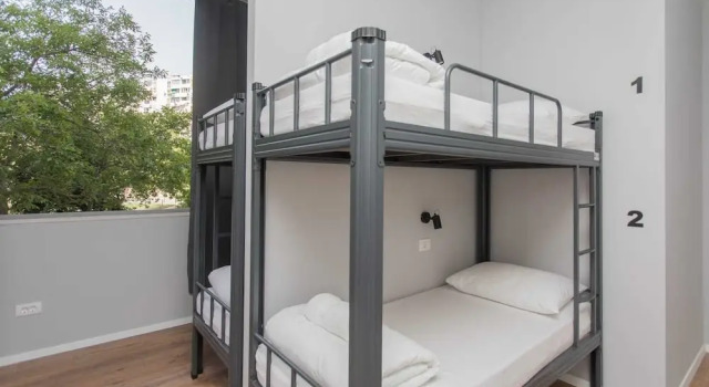 Кровать в общем номере (женский номер) Hostel Cool