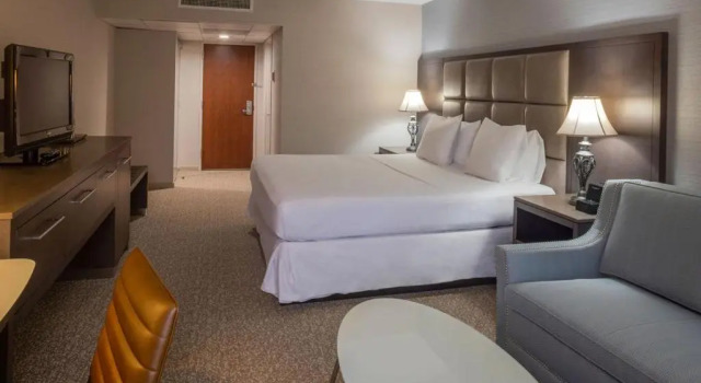 Номер Standard Radisson Hotel Hauppauge-Long Island