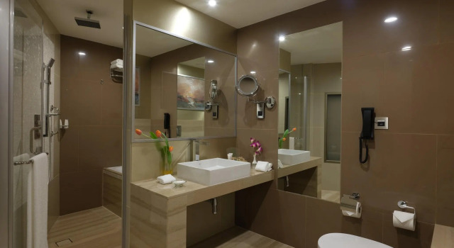 Двухместный номер Standard Holiday Inn Kuwait Al Thuraya City by IHG