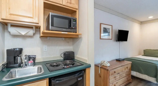 Номер Standard Mountainside Inn 320 1 Bedroom Hotel Room by Alpine Lodging Telluride