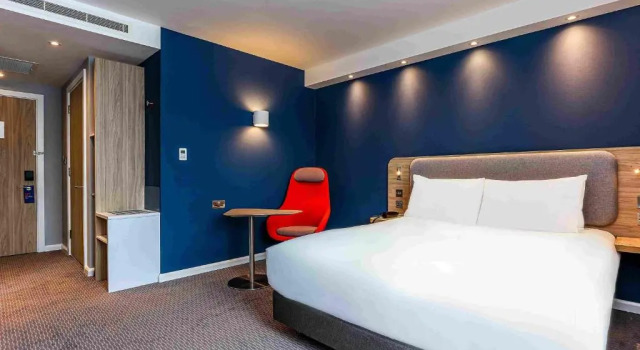 Двухместный номер Standard Holiday Inn Express - Fleet by IHG