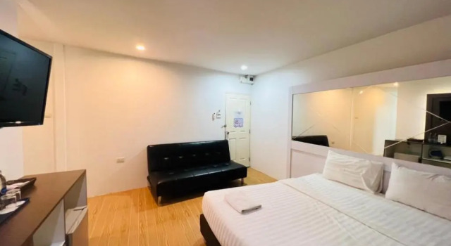 Двухместный номер Deluxe Bed By Cruise Hotel At Samakkhi-Tivanont