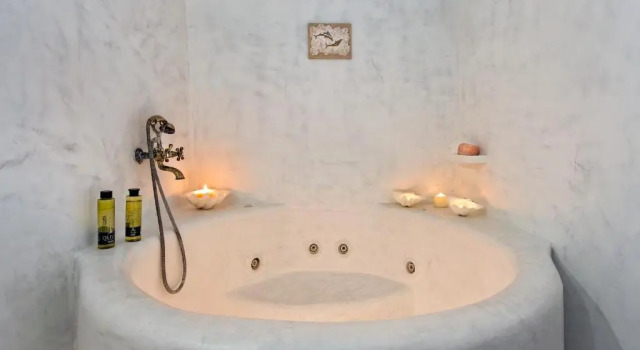 Коттедж с 3 комнатами White Cave Private Villa