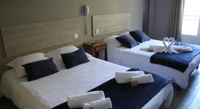 Четырёхместный номер Standard Hôtel de La Beauronne