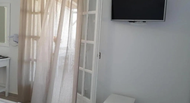 Трёхместный номер Standard с видом на море Atlantida Hotel