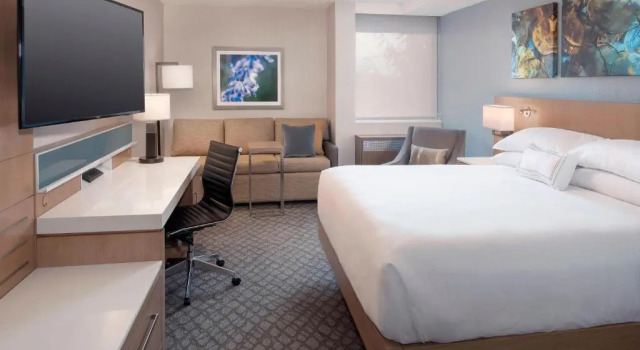 Номер Standard Delta Hotels by Marriott Seattle Everett