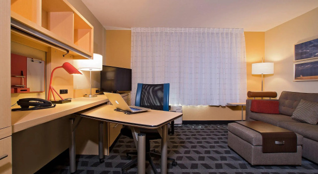 Двухместный люкс c 1 комнатой TownePlace Suites by Marriott Garden City