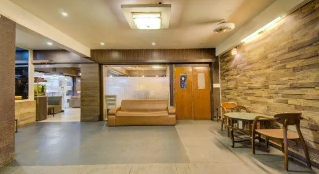 Hotel La 365 Residency, Rezervovat Hotel Hotely v Gujarat s parkováním, Parkování
