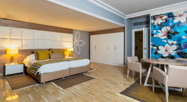 Полулюкс с балконом и с видом на море Sentido Bellevue Park