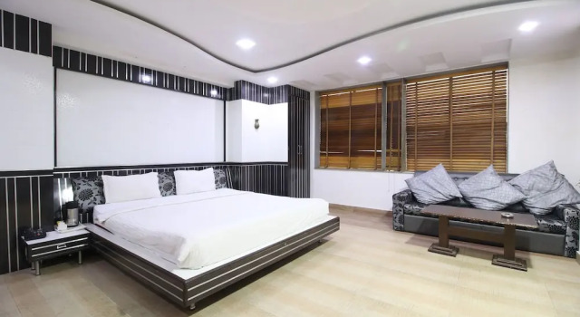 Номер Standard Hotel Avinash Residency