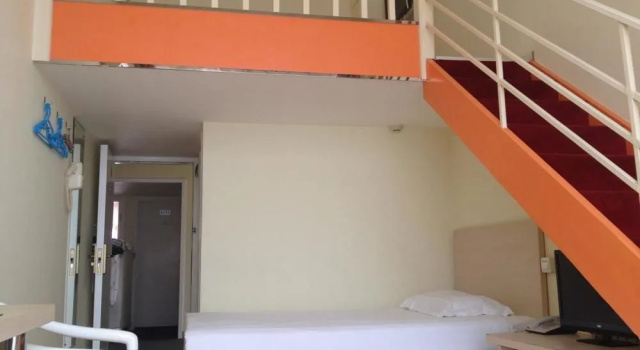 Beijing Hejia Chain Hotel, Rezerwuj Hotel Hotele w Pekin z parkingiem, Parking