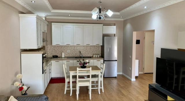 Zoo apartament Tirana, Забронировать Апартаменты/квартира Отели области Тираны с парковкой, Парковка