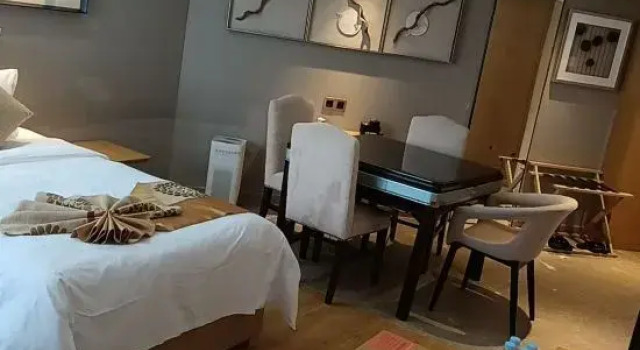 Люкс Comfort Orange Seasons International Hotel