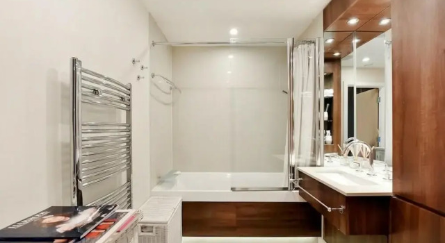 Luxury City Apartment in London Battersea Reach, Varaa Huoneisto Asunnot kohteessa Merseyside, Huoneisto