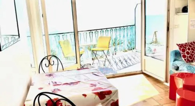 Aparthotel Riviera - Promenade Des Anglais - 1 Bedroom Ac Apartement - Amazing Sea View - Large Terr, Забронировать Апартаменты/квартира Ницца Приморские Альпы, рядом с Пляж Фаброн