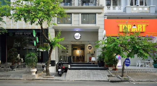 Comma House, Забронировать Отель Tan Phong 