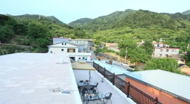 Beijing Chenggen Fuli Xiaozhu, Rezerwuj Hotel Mutianyu Village Pekin