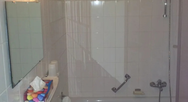 Трёхместный номер Standard Hotel Arheilger Hof