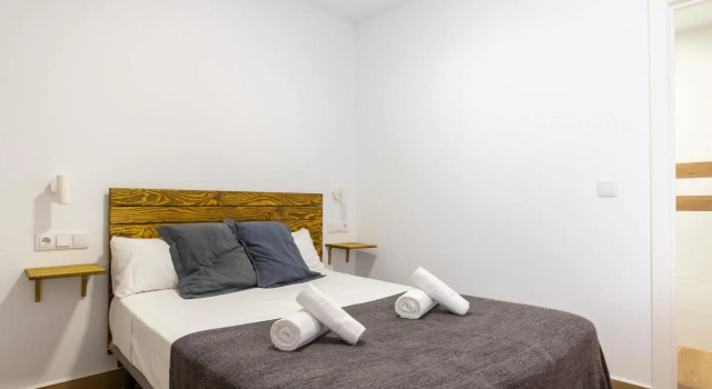 La Merced Loft 9 Private Bathroom, Забронировать Отель Малага Коста-дель-Соль, рядом с Музей Кармен Тиссен