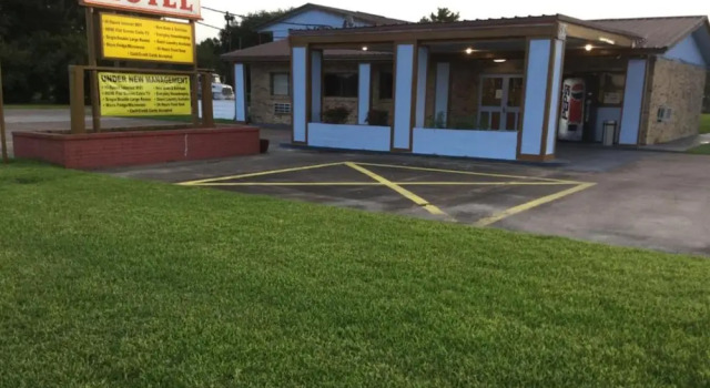 Lake Country Inn, Prenota Hotel Trinity Texas