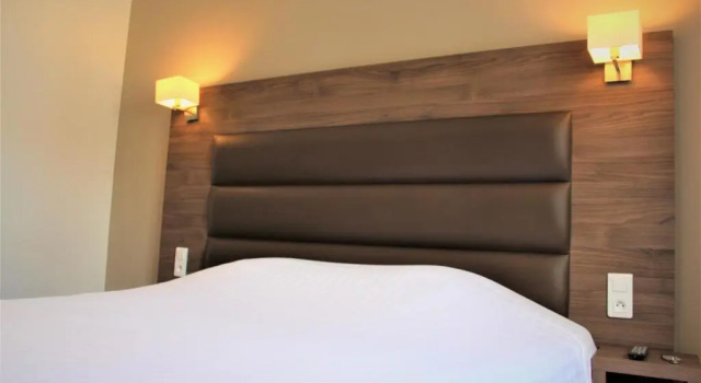 Royal Htel, Rezerwuj Hotel Angers 
