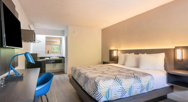 Motel 6 Charlotte, NC - Coliseum