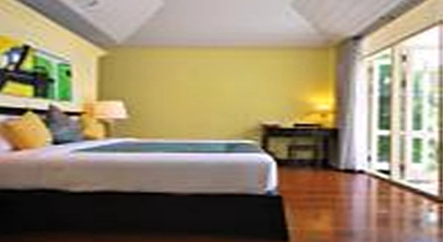 Номер Standard с балконом Baan Bayan Beachfront Hotel