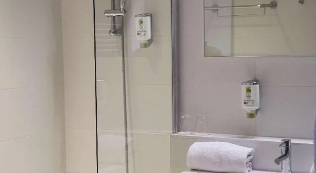 Двухместный номер Standard с балконом Best Western Aquakub