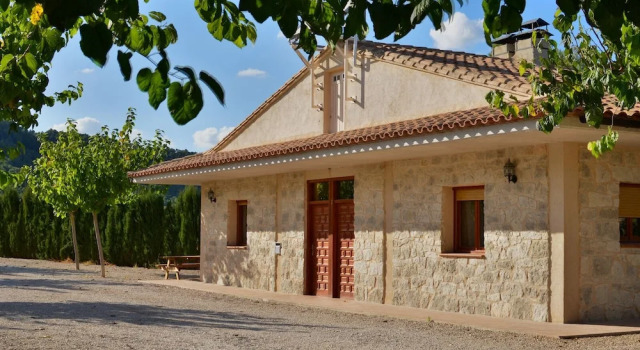 Camping El Roble, Boek Camping Hotels in Valderrobres met ontbijt, Ontbijt