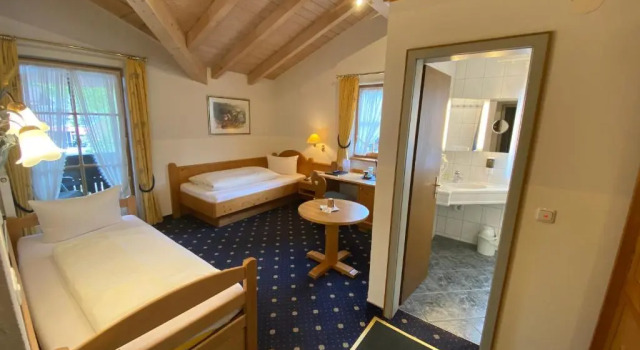 Двухместный номер Standard с балконом Kur- und Ferienhotel Haser