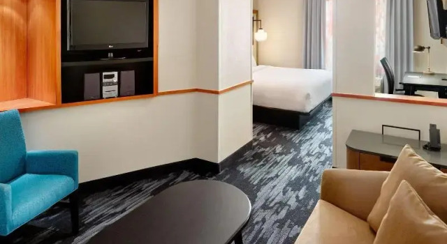Двухместный люкс Fairfield Inn & Suites Warner Robins