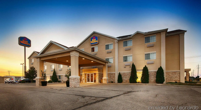Best Western Plus Napoleon Inn & Suites, Book Hotel Napoleon Ohio