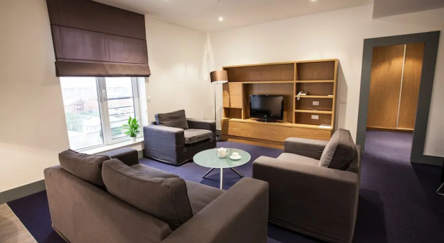 Chagala Ural Residence, Забронировать Отель Отели Атырау с парковкой, Парковка
