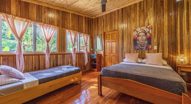 Трёхместный номер Standard с видом на море Las Caletas Lodge