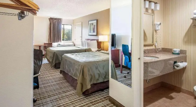 Номер Standard Quality Inn Harpers Ferry - Charles Town