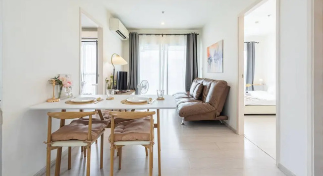2BR 7 Mins Walk to BTS Bill Included, Забронировать Апартаменты/квартира Отели Бангкока с бассейном, Бассейн